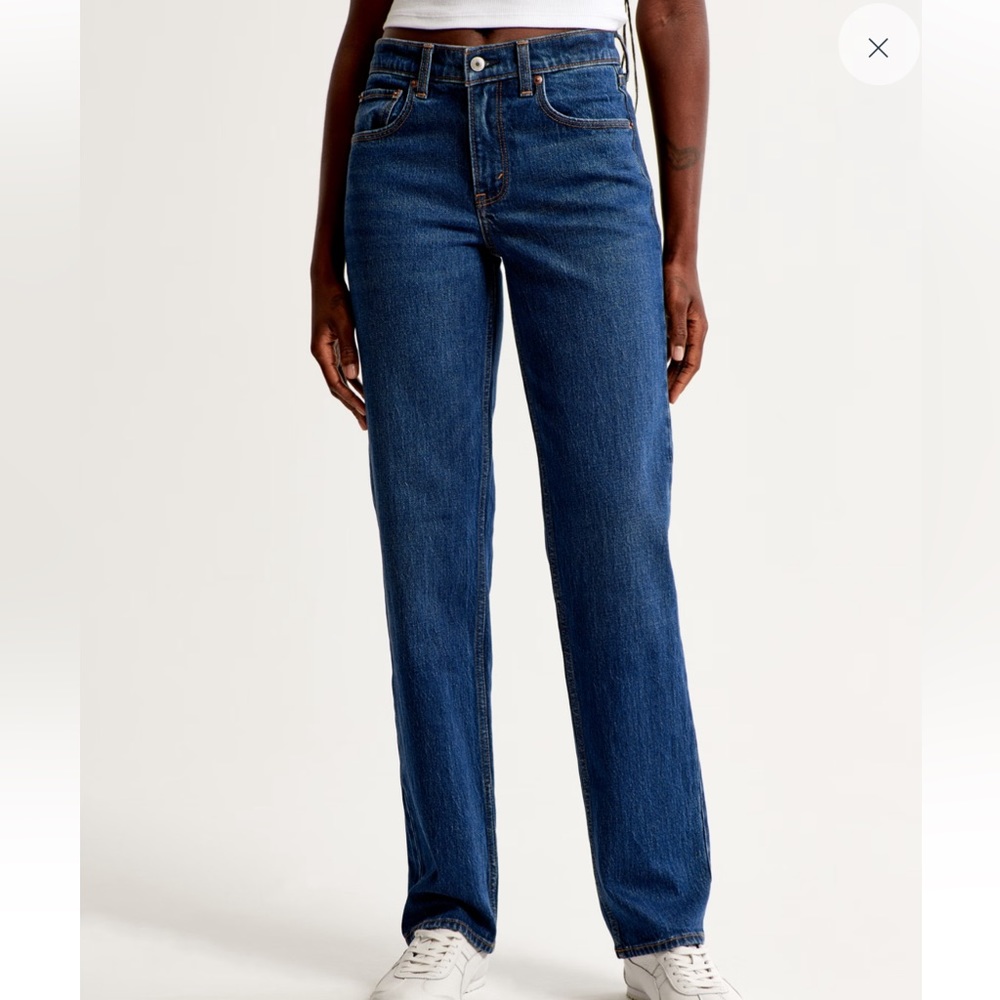Abercrombie & Fitch Mid Rise 90’s Straight Jean